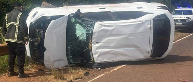 Despiste vehicular en Santo Pipó dejó dos personas con lesiones leves