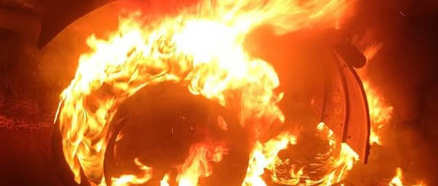 Controlaron el incendio de un camión sobre la Ruta Nacional 101 en Piñalito Norte