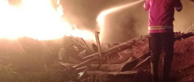 Incendio forestal en Los Helechos: bomberos controlaron un foco ígneo en Paraje La Línea