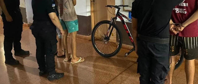 Posadas: tres jóvenes demorados y una bicicleta recuperada tras un hurto