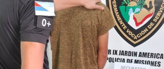 Jardín América: detuvieron a un joven por un robo calificado y recuperaron un celular sustraído