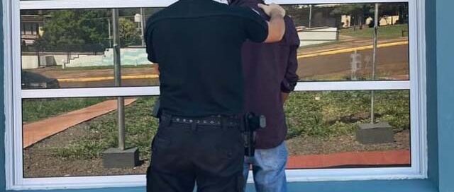 Mientras dormía, fue atacado en su vivienda y el agresor terminó detenido en Campo Viera