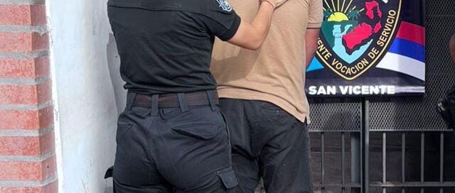 Detuvieron a un hombre por violar una restricción judicial y dañar el vehículo de su ex pareja en El Soberbio