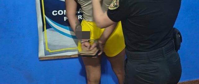 Detienen a una mujer en Iguazú por agredir a policías y dañar un móvil oficial