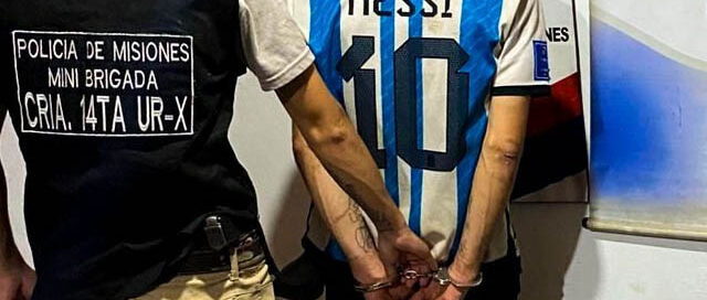 Garupá: cámaras registraron un intento de robo y detuvieron a un sospechoso con un televisor